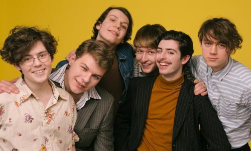 Jóbarátok Carson Coma módra… | Gold Record