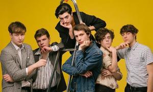 Carson Coma első születésnap! | Gold Record