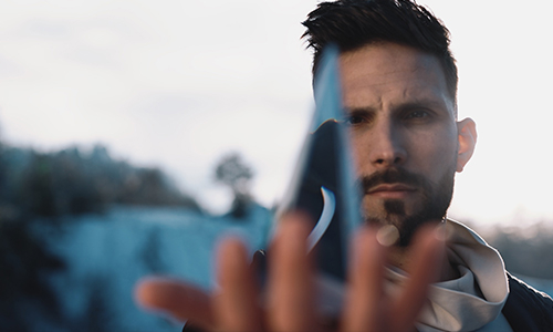 Willcox megmutatja hóimádó kutyáját! | Gold Record