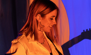 A minden nehézséget legyőző kapcsolatokról szól B. Nagy Réka új dala | Gold Record