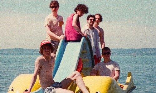 Nyaralni ment a Carson Coma! Megrázó! | Gold Record