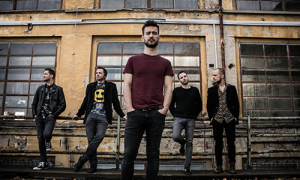 Nem mondhatom meg, hogy beöltözöm-e Celine Dionnak | Gold Record