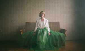 Mindent maga mögött hagy Lábas Viki a Margaret Island új klipjében | Gold Record