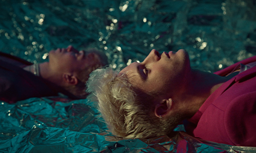 Isky & Szkym - Fiatal Vagyok | Gold Record