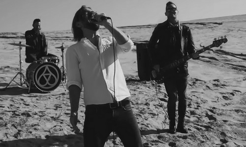 The Carbonfools: itt a recept, hogy mit kell csinálni, ha épp nagyon eleged van mindenből | Gold Record