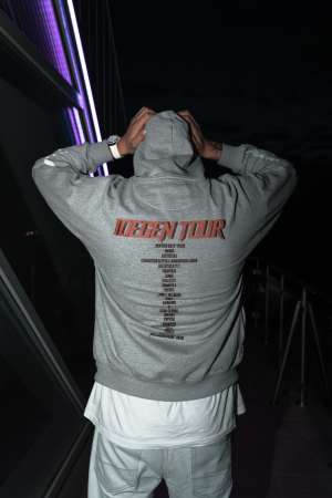 Manuel - Idegen tour pulóver