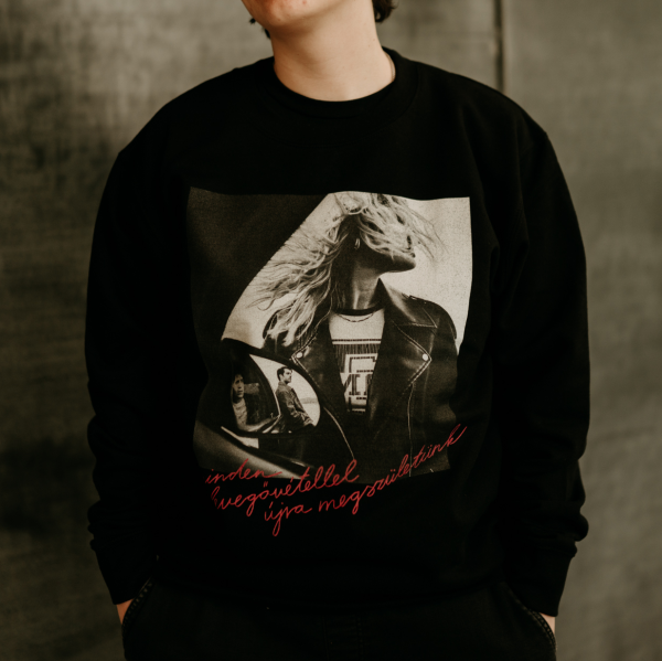 MARGARET ISLAND - FEKETE KEREK NYAKÚ UNISEX PULÓVER - Minden levegővétellel…