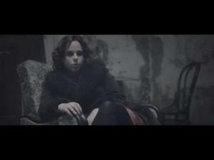 HONEYBEAST – Egyedül | Gold Record