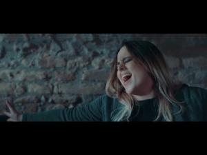 HONEYBEAST – Így játszom | Gold Record