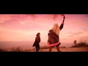 ÍV X YOULÏ – Catch Me! | Gold Record