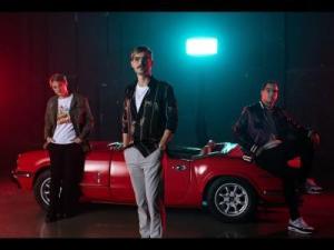 THE BIEBERS feat. CURTIS – Minden este | Gold Record