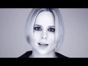 HONEYBEAST – Reggeli napfény | Gold Record