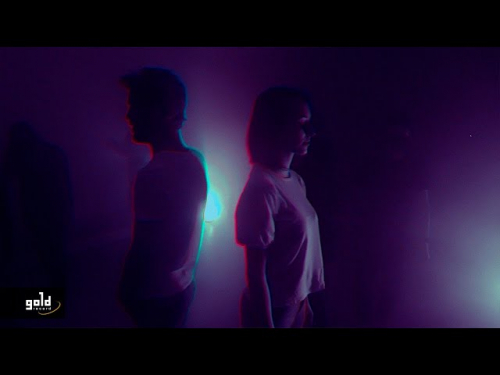 THE CARBONFOOLS – Szobadiszkó (feat. Charga) | Gold Record