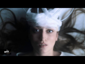 Honeybeast - Pánik | Gold Record