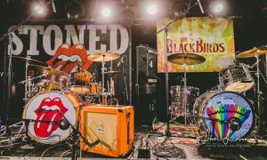 THE BEATLES VS. ROLLING STONES SHOW (The BlackBirds vs. Stoned)
